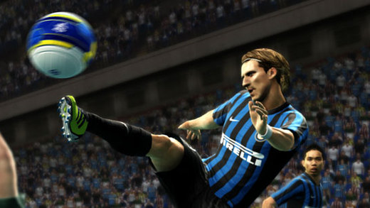 Presença de times brasileiros aumentou vendas de PES 2013