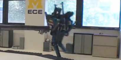 Imagem de: Robô bípede pode correr a até 10 km/h