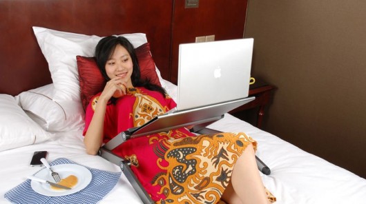 Navegue pela web sem sair da cama.