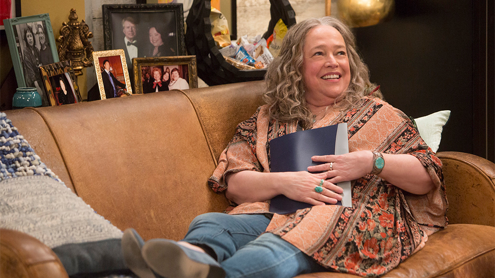 Imagem de: Disjointed: Netflix cancela comédia com Kathy Bates após 1ª temporada