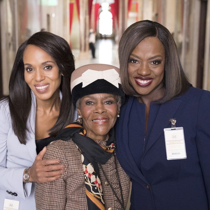 Imagem de: How to Get Away with Murder: mundos colidem no trailer do episódio 4x13