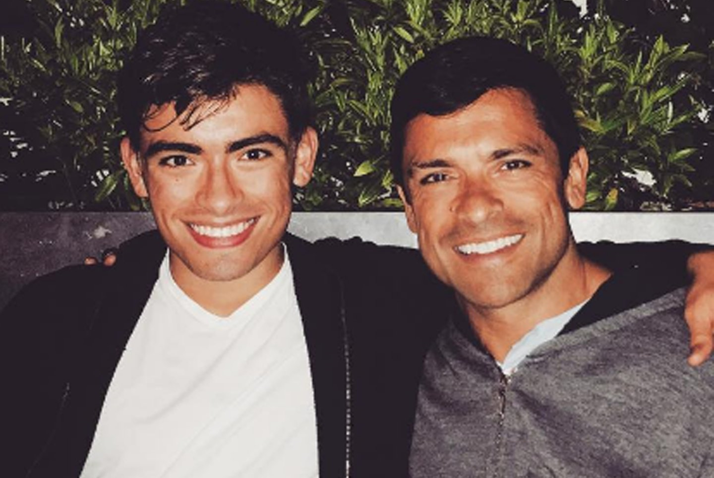 Imagem de: Riverdale escala filho de Mark Consuelos para viver o jovem Hiram na 3ª temporada