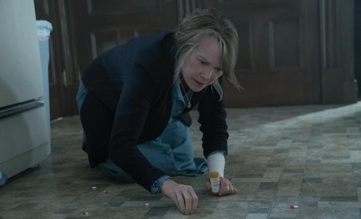 Imagem de: Castle Rock: Ruth Deaver vê assombrações no trailer do episódio 1x07