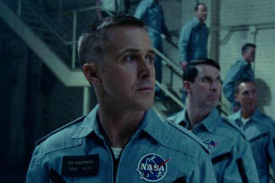 Imagem de: O Primeiro Homem: filme com Ryan Gosling traz polêmica histórica
