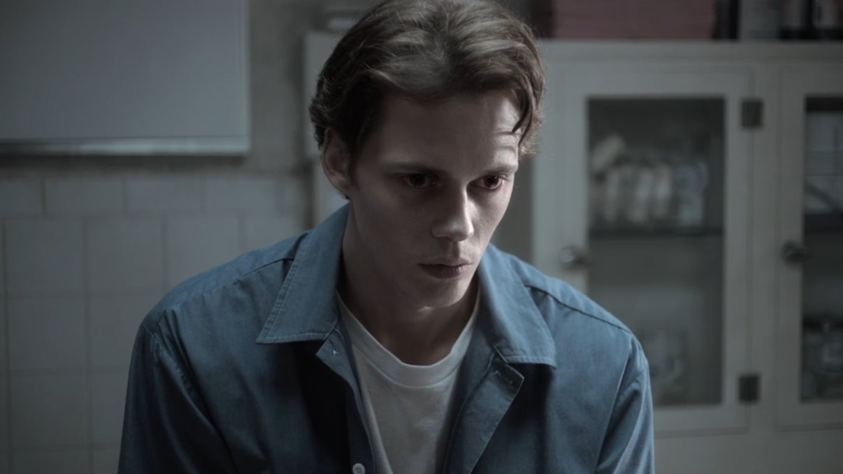 Imagem de: Castle Rock: Henry descobre o grande segredo de The Kid no trailer do season finale