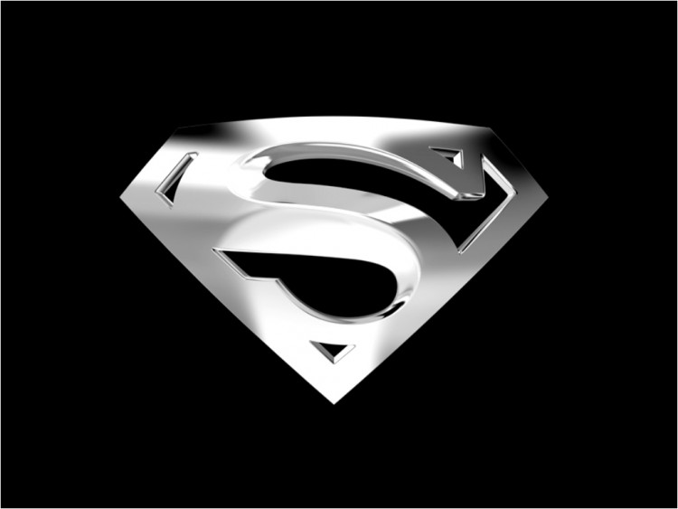 Imagem de: Superman de traje preto em foto do novo crossover do Arrowverso