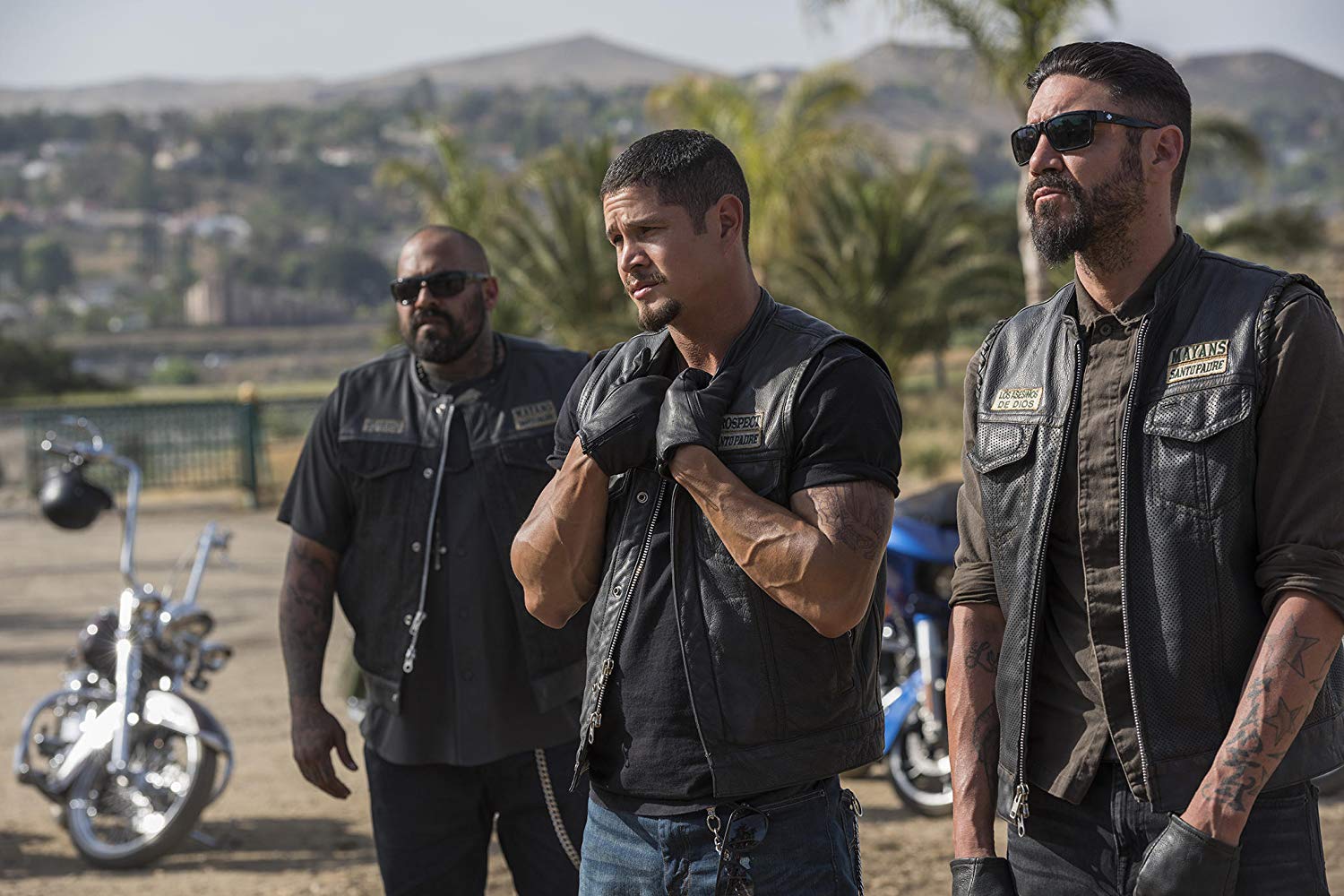 Imagem de: Mayans MC: o moto clube toma uma decisão final no trailer da season finale
