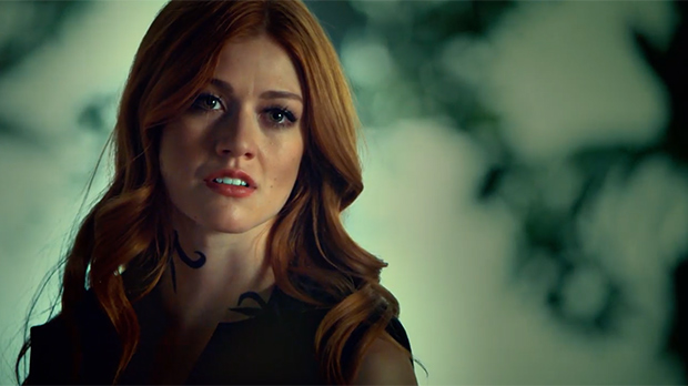 Imagem de: Shadowhunters: trailer dos episódios finais apresenta uma nova Clary