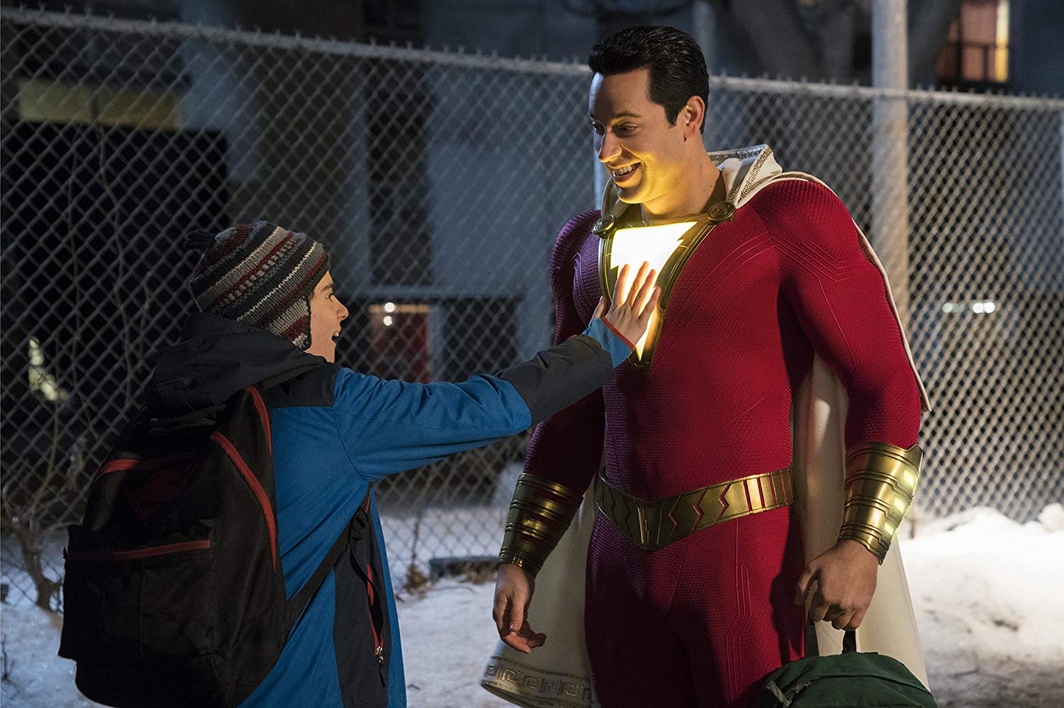 Imagem de: Shazam! explora sonho de todo garoto de ser super-herói (crítica)