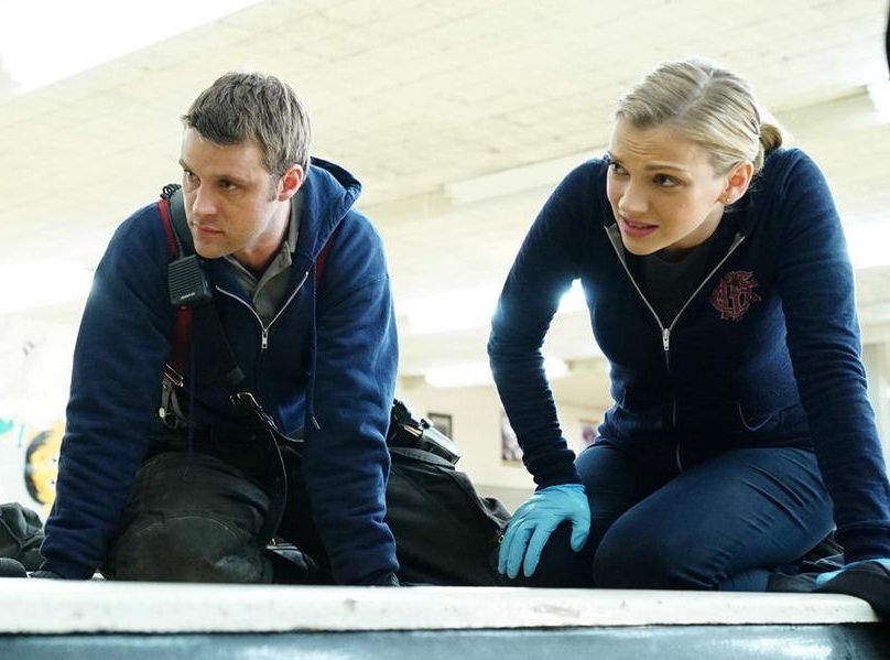 Casey e Brett vão ter um romance em Chicago Fire? (spoilers) Minha Série