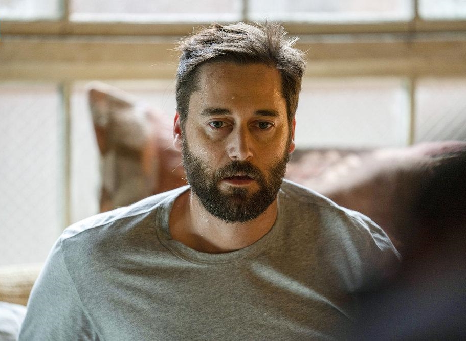 Imagem de: New Amsterdam: condição de Max piora no episódio 20 (trailer)