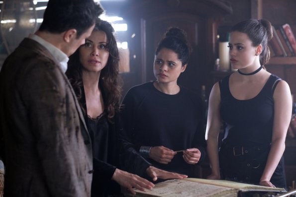 Imagem de: Charmed: poder fora de controle no trailer e fotos da 1ª season finale