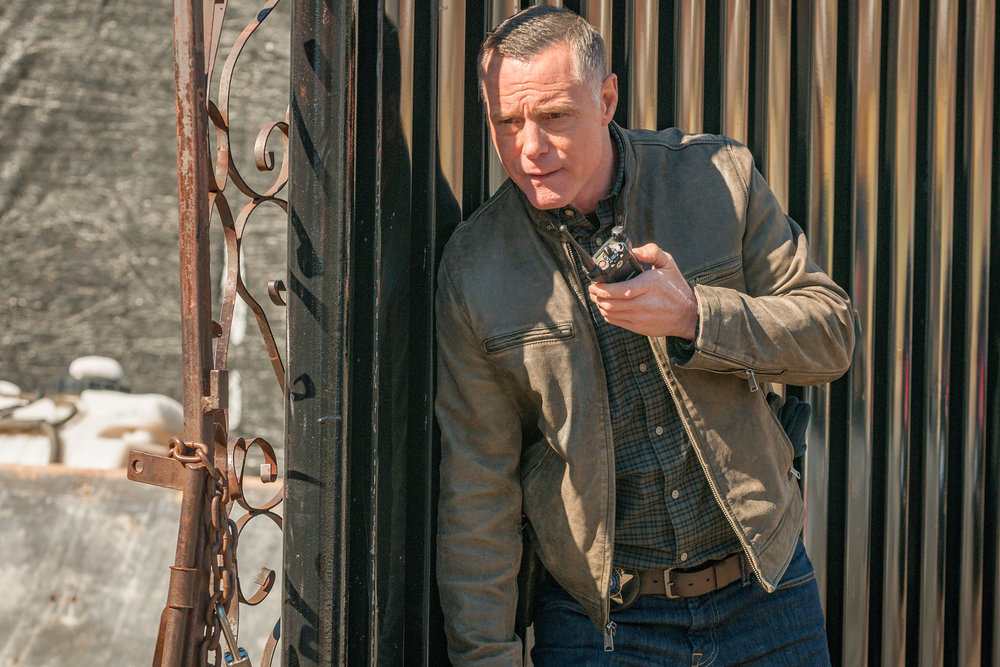 Imagem de: Chicago PD: passado retorna para assombrar no final da 6ª temporada (trailer e fotos)