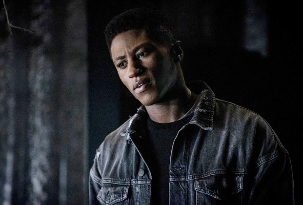 Imagem de: Arrow: intérprete de Connor Hawke é promovido ao elenco regular da temporada final