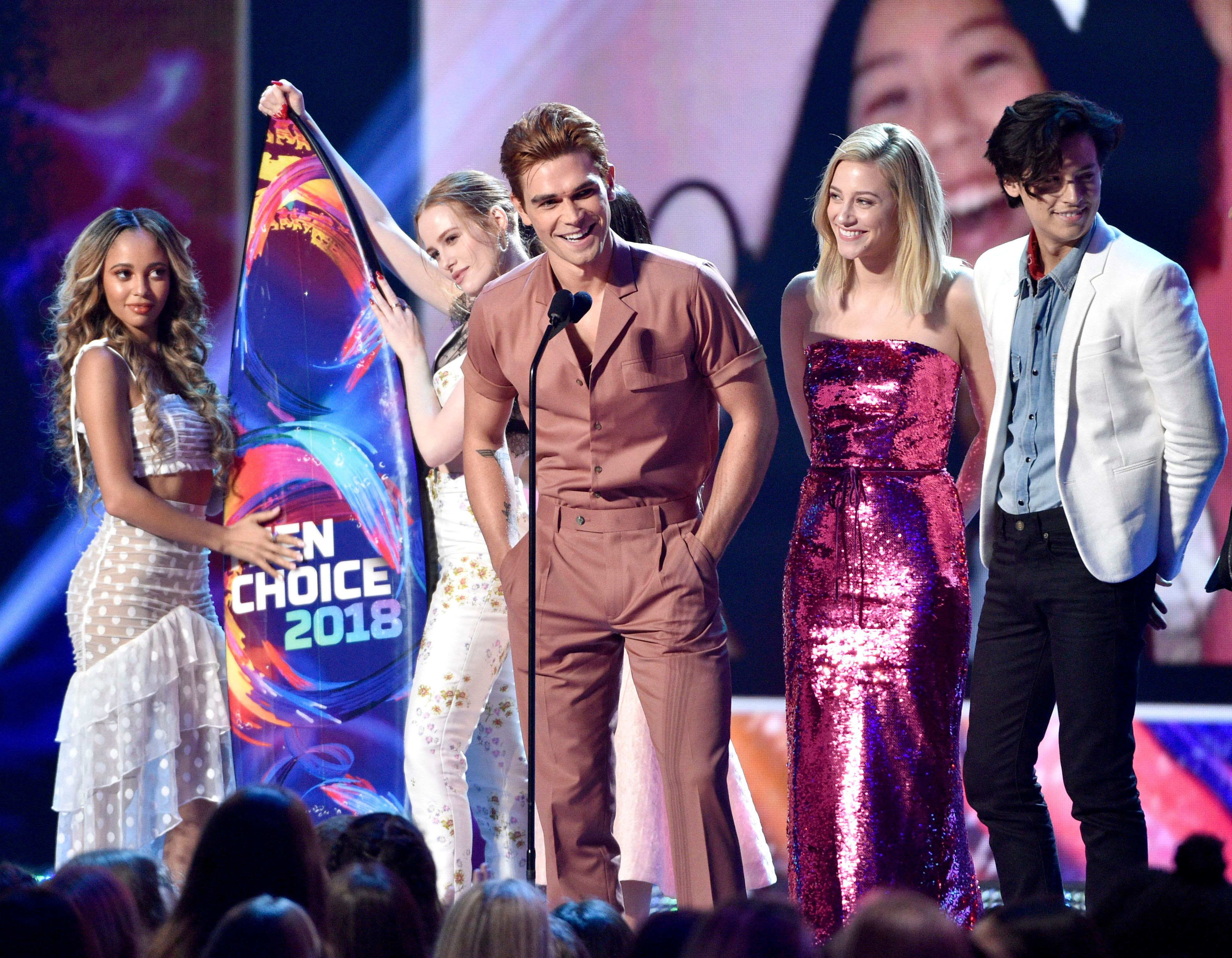 Imagem de: Teen Choice Awards: Riverdale, Shadowhunters, The Flash e Vingadores lideram indicados