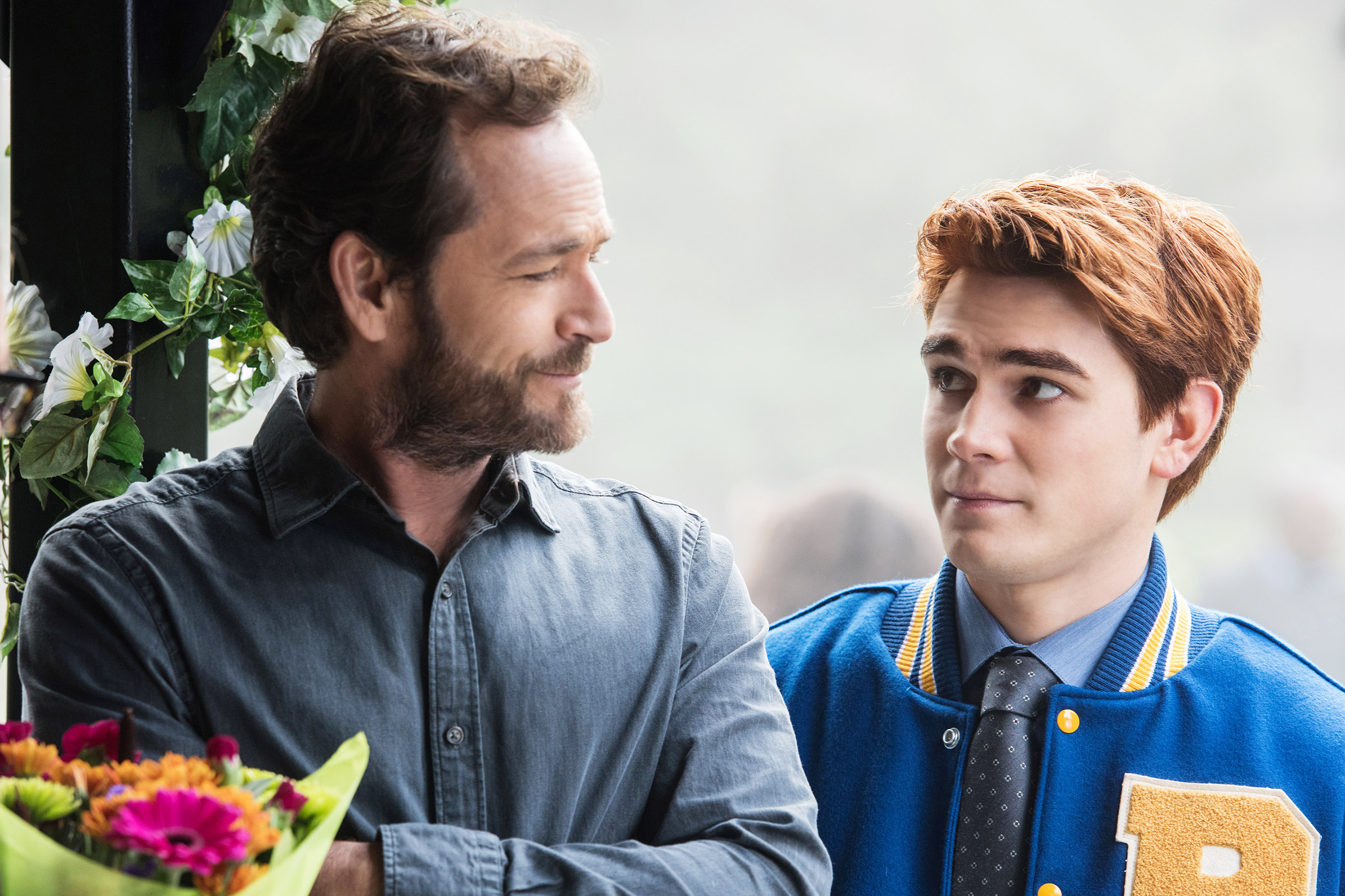 Imagem de: Riverdale: tributo a Luke Perry será maior episódio da série até então, diz criador
