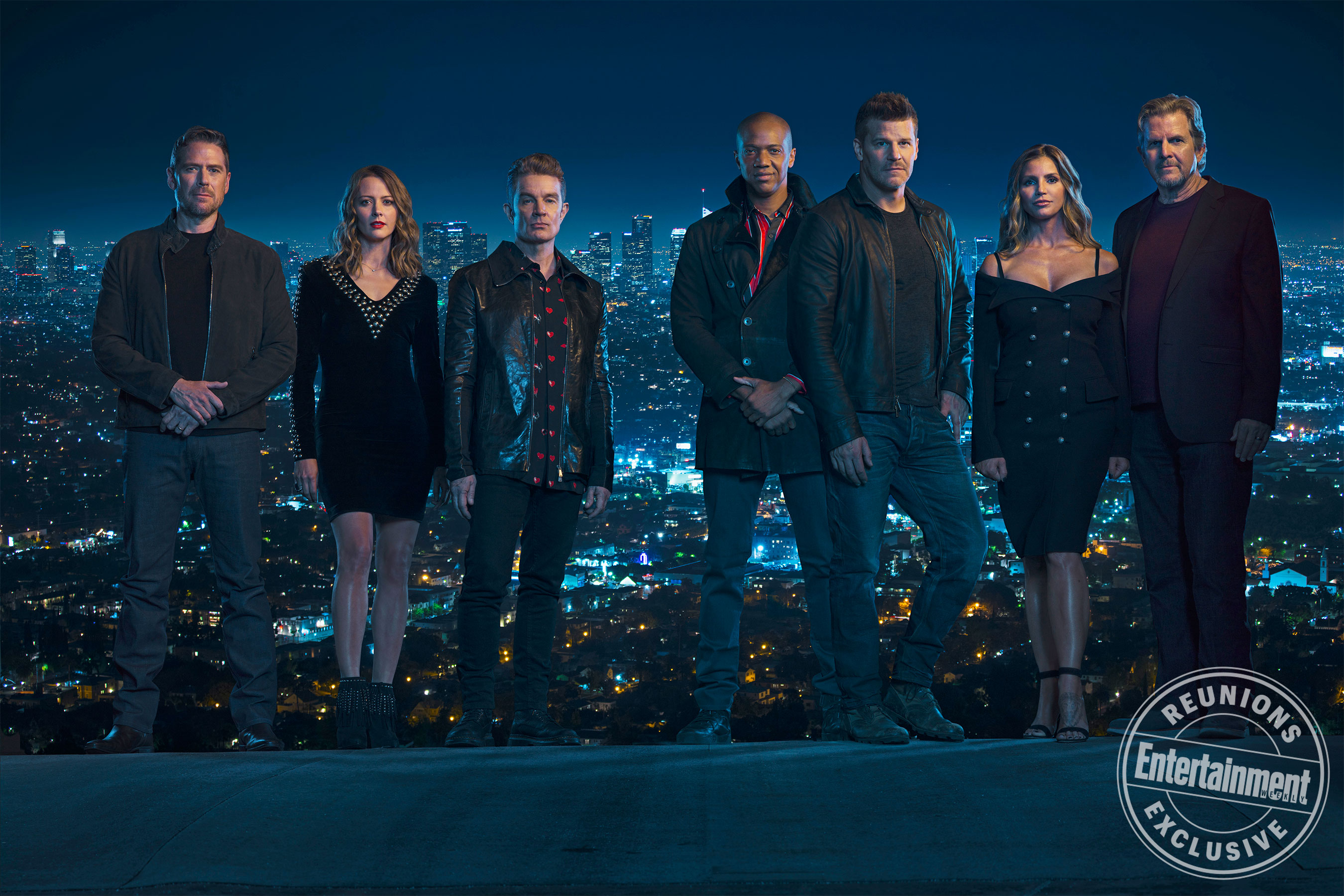 Imagem de: Angel: elenco original celebra 20 anos da série em capa comemorativa da EW