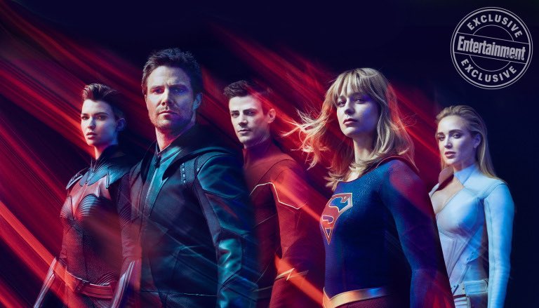 Imagem de: Heróis do Arrowverso são capa de edição especial da EW; confira o ensaio fotográfico
