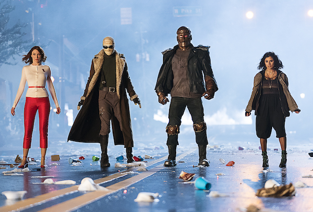 Imagem de: Doom Patrol: série da Patrulha do Destino é renovada para 2ª temporada