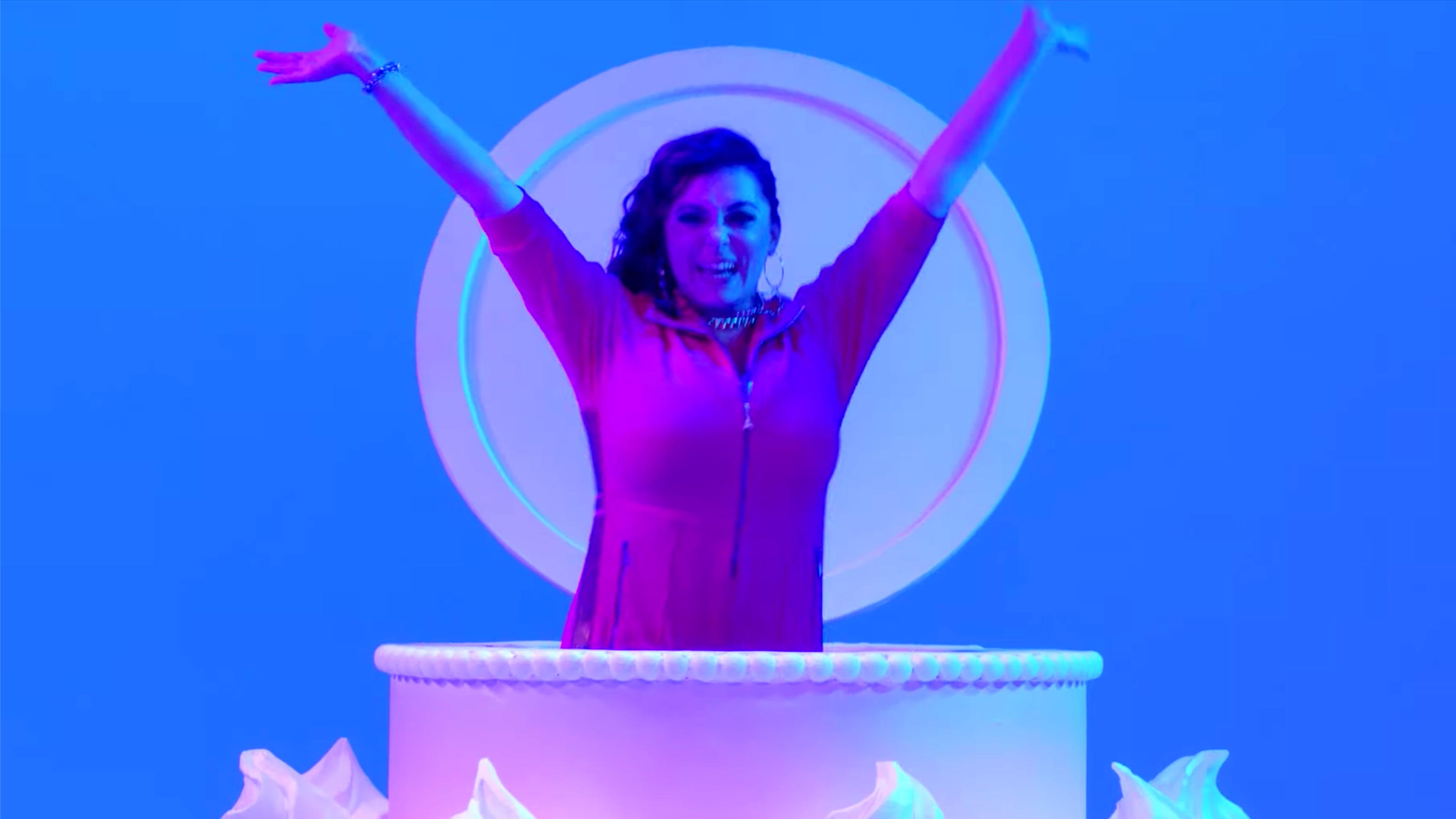 Imagem de: Crazy Ex-Girlfriend: Rachel Bloom divulga número musical inédito da 4ª temporada