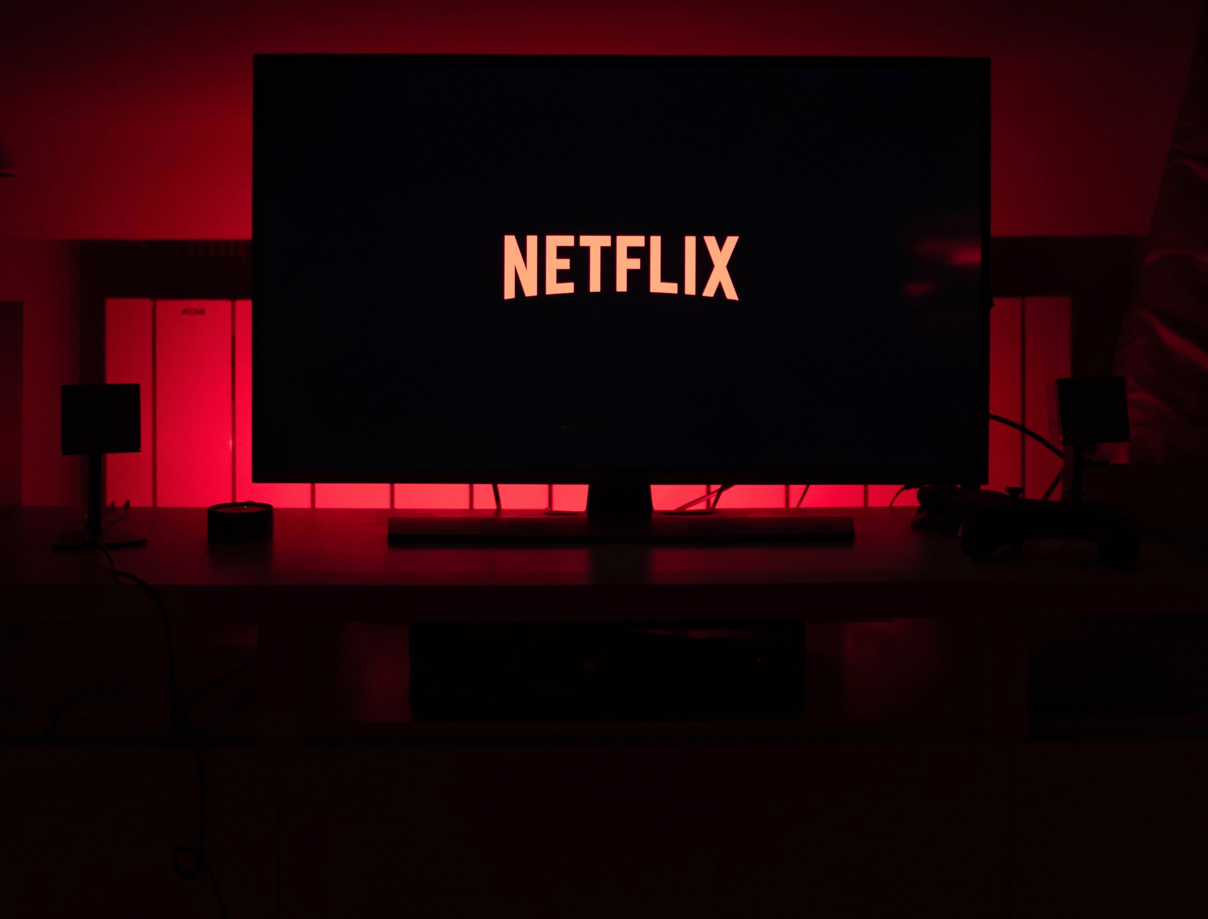 Imagem de: Pesquisa acusa Netflix de ser prejudicial à saúde e ao meio-ambiente