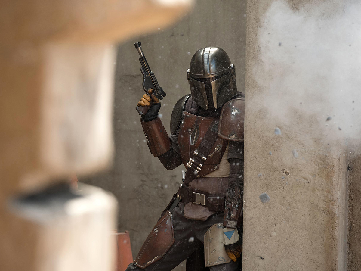 Imagem de: The Mandalorian: série será 'o Mad Max da franquia Star Wars', diz Jon Favreau