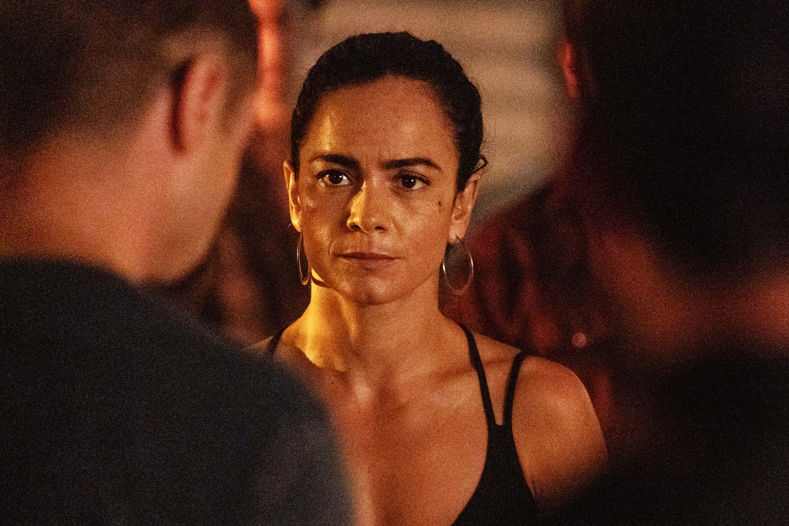 Imagem de: Queen of the South: Alice Braga comenta o final da 4ª temporada