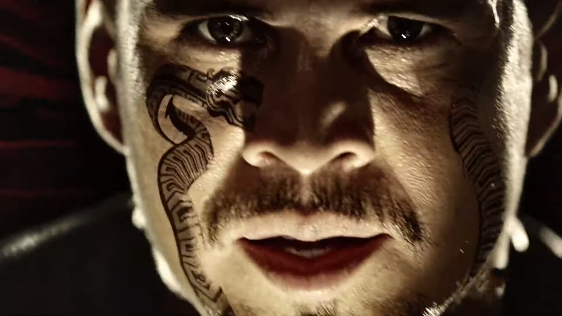 Imagem de: Mayans MC: trailers da 2ª temporada colocam irmão contra irmão