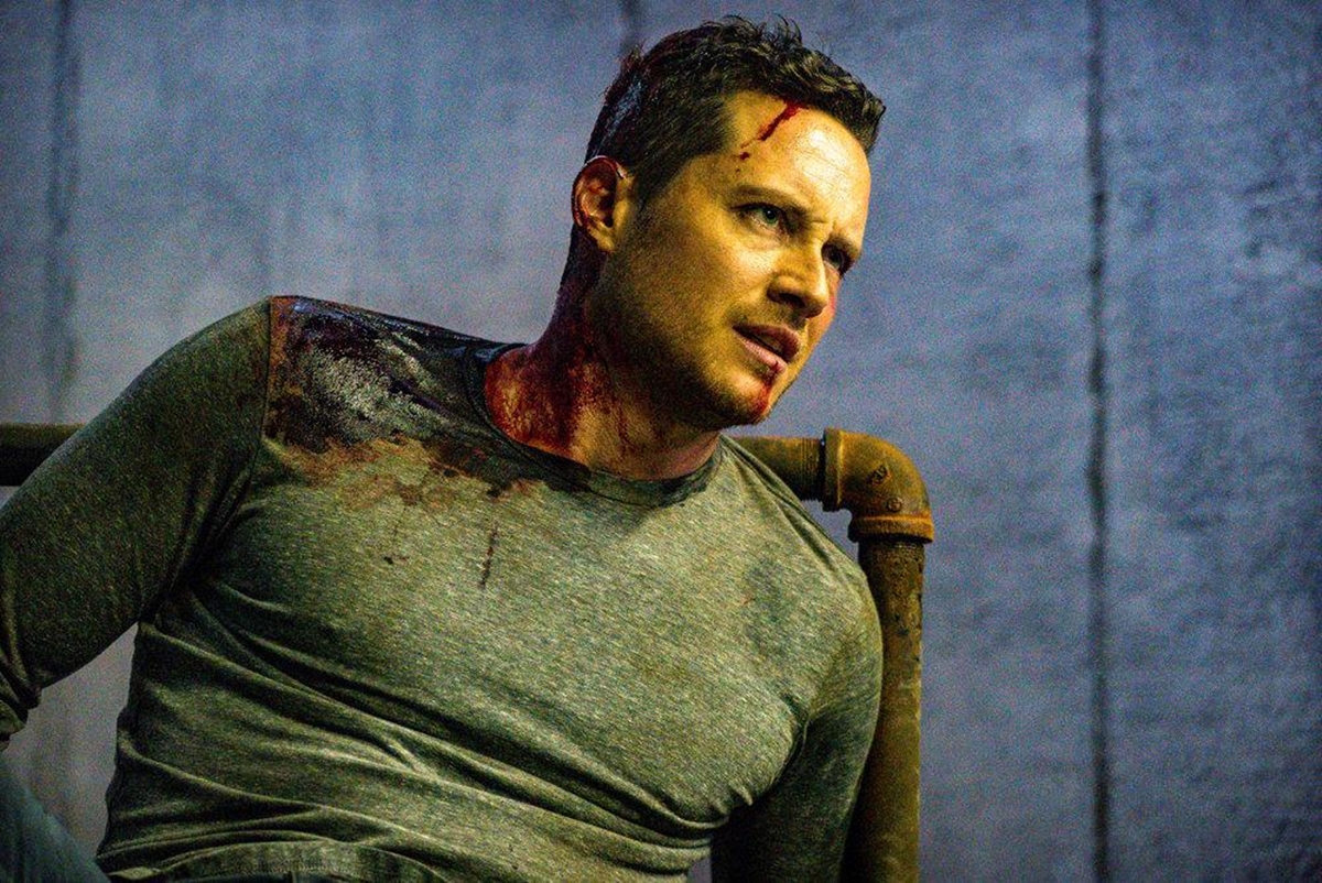Imagem de: Chicago PD: Jay em perigo e corrida contra o tempo no episódio 7x09 (trailer e fotos)