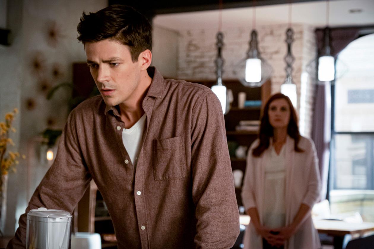 Imagem de: The Flash é contagiado por vírus mortal no episódio 6x07 (trailer e fotos)