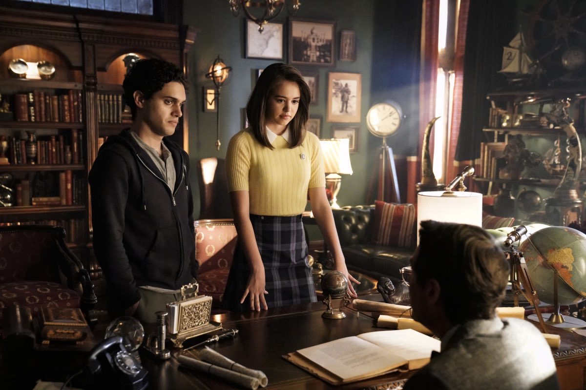 Imagem de: Legacies: triângulo amoroso sofre reviravolta no episódio 2x07 (trailer e fotos)