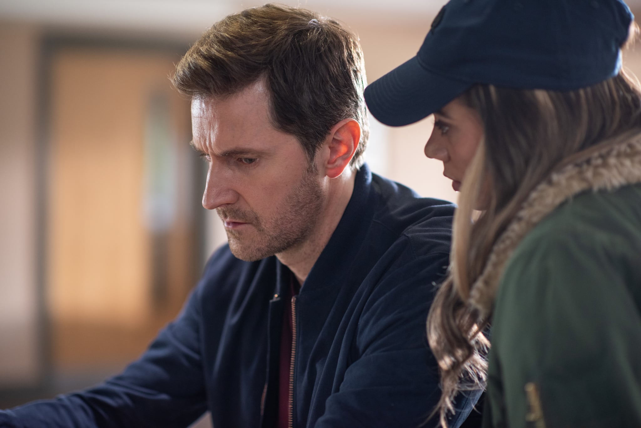Imagem de: Nova série 'The Stranger' estreia na Netflix