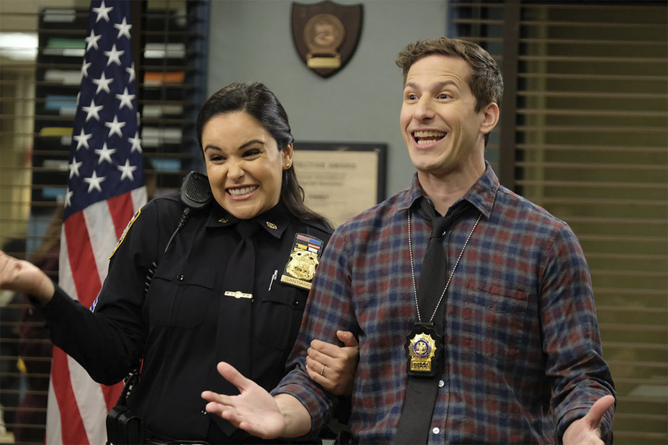 Imagem de: Brooklyn Nine-Nine: tiros e apagão na season finale (PREVIEW)