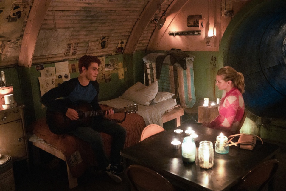 Imagem de: Riverdale 4x18: é o fim do casal “Barchie”? (RECAP)