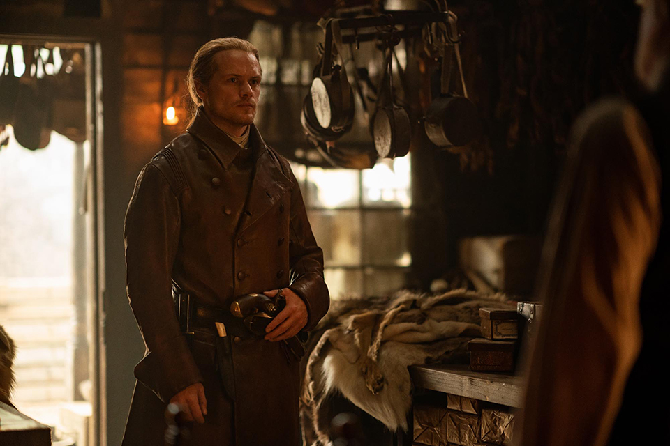 Imagem de: Outlander 5x12: Claire é resgatada na season finale (RECAP)
