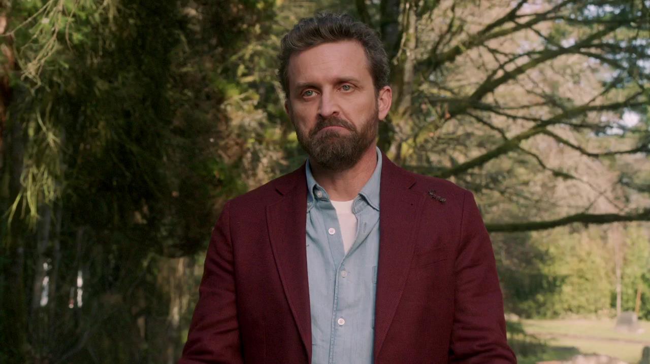 Imagem de: Lucifer 5ª temporada: Rob Benedict, de Supernatural, se junta ao elenco