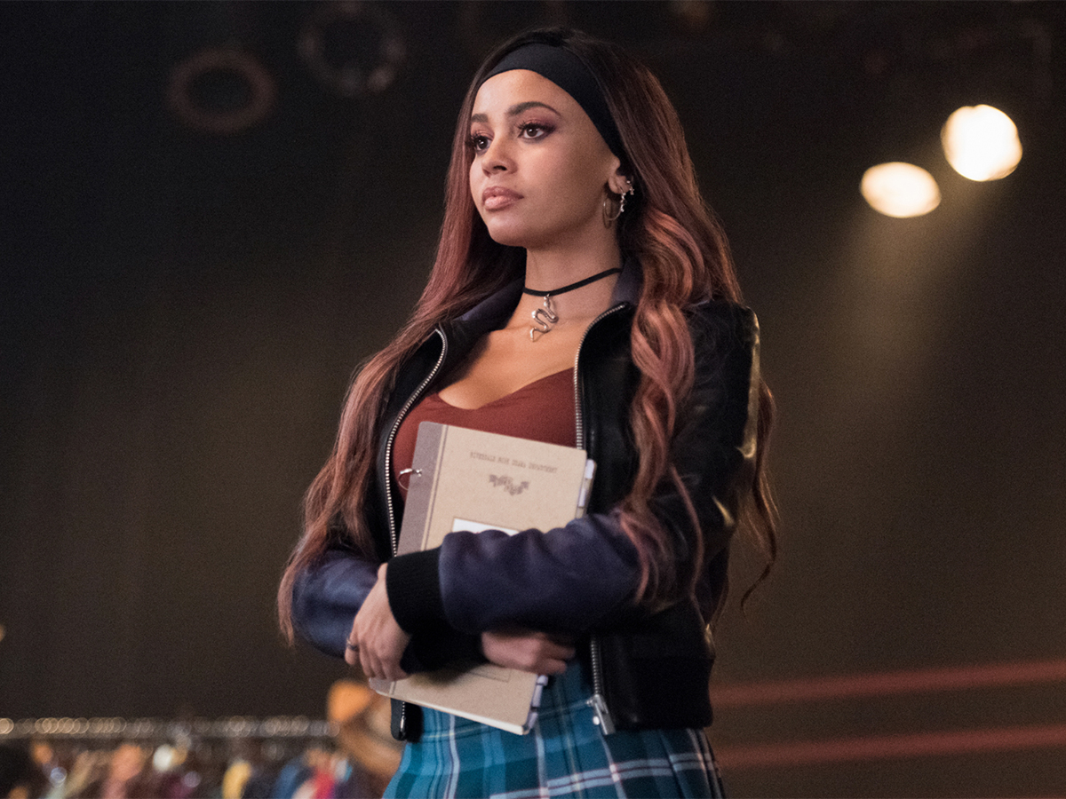Imagem de: Atriz de Riverdale anuncia gravidez no Instagram; veja!
