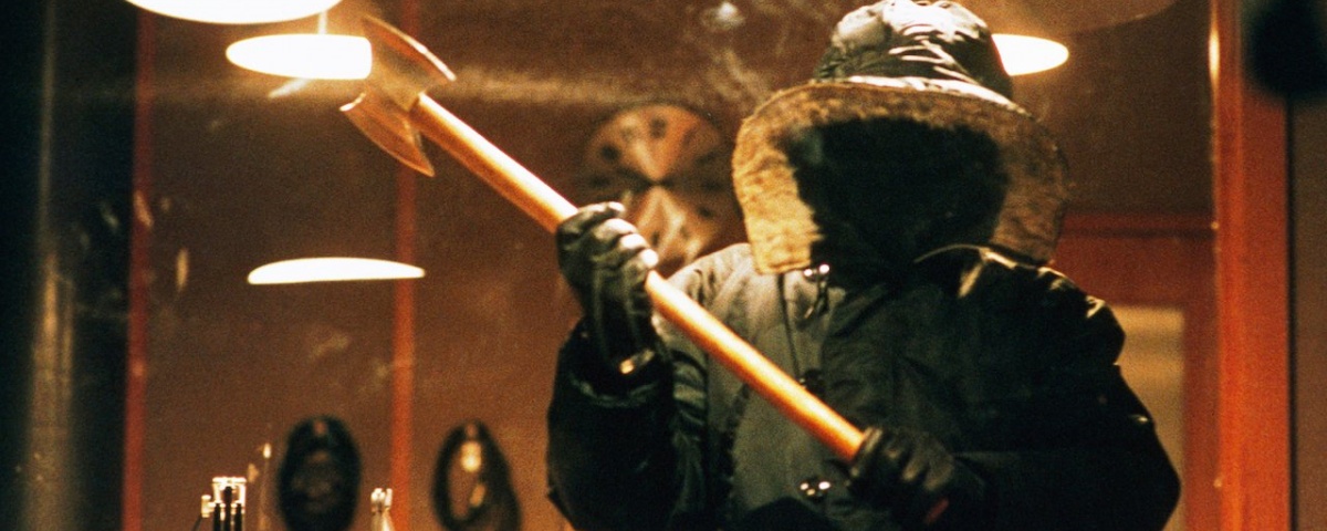 Imagem de: Lenda Urbana: terror clássico entra no catálogo da Netflix e anima fãs!