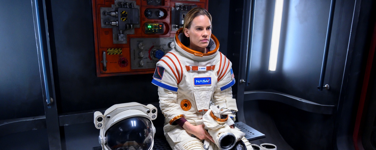 Imagem de: Away: série da Netflix com viagem espacial ganha trailer oficial